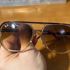 Ray-Ban Havana on transparent brown Sunglasses